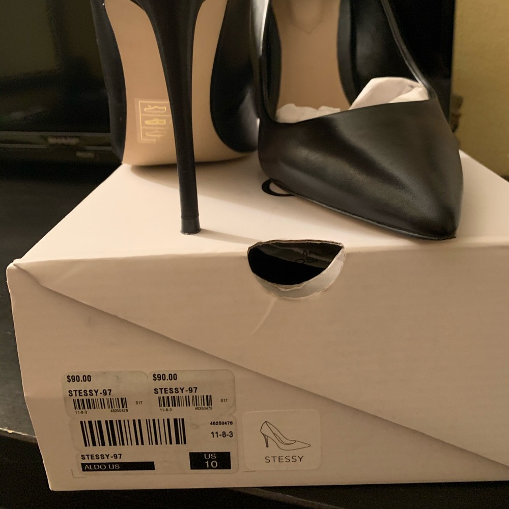 Aldo shoes. Size 10